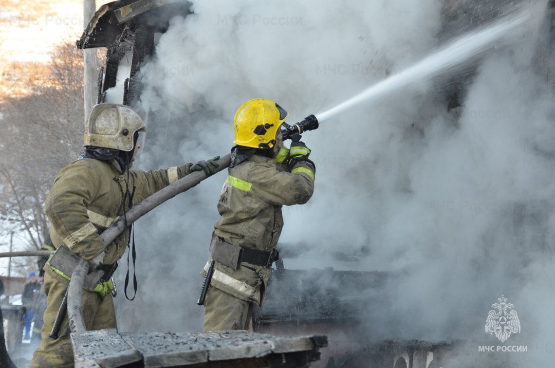 В Мильковском округе огнеборцы ликвидировали возгорание в жилом доме